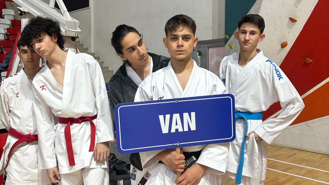  Okul Sporları Grup Müsabakalarında Karate-kata Dalında 11. Sınıf Öğrencimiz Nurullah ŞENGÜLER Bölge  Birincisi oldu